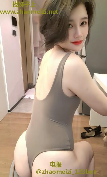 三刷武侯肥臀骚姐小小