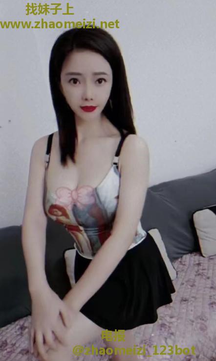 三刷武侯性感大奶御姐