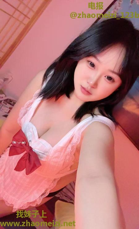 大胸纯欲小少妇