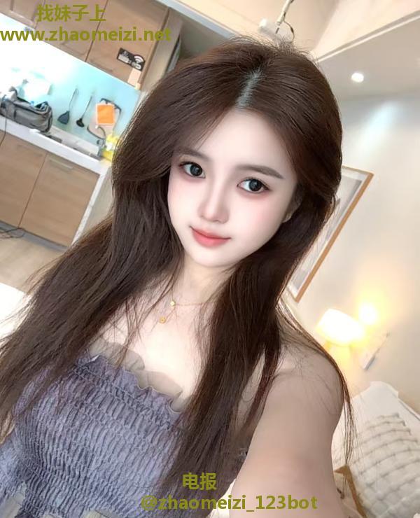 制服诱惑小姐姐