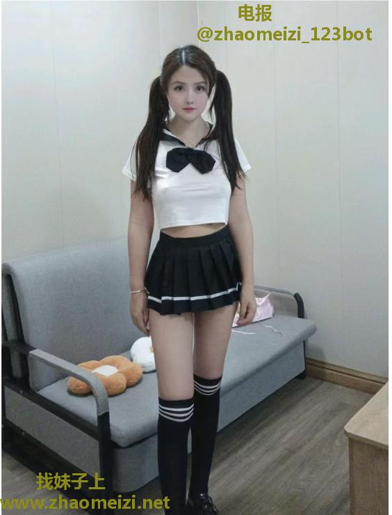 大胸女友李一桐