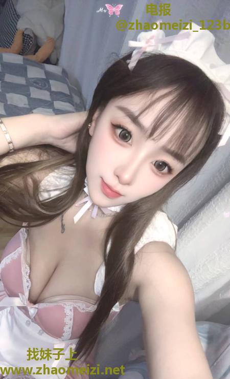 雁塔性感制服小龙女