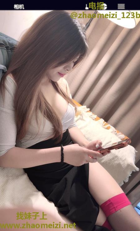 河南岸爱舌吻的骚妇