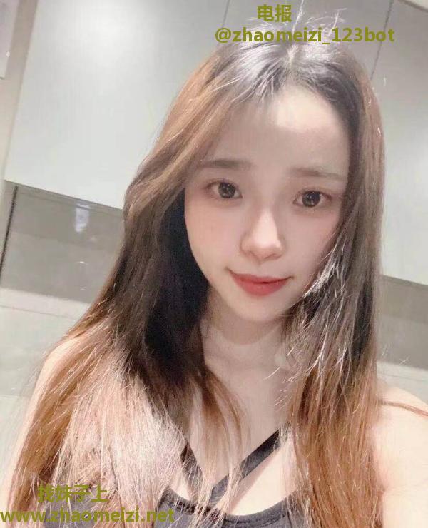 女友感十足的水蜜桃