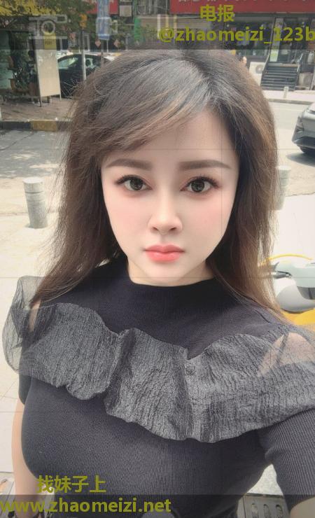 服务风骚大胸姐姐