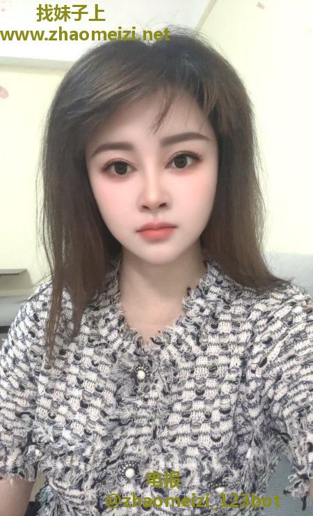 服务风骚大胸姐姐