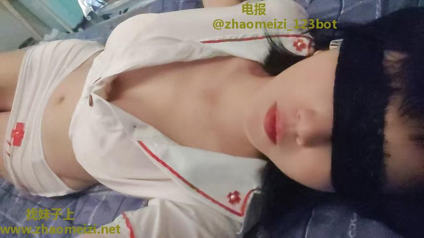 成寿寺新来的苗条嫩妹