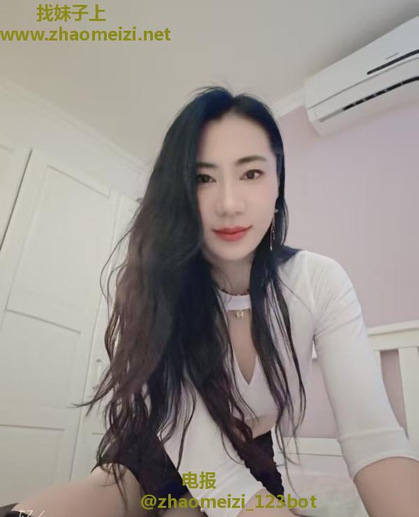 朝阳风骚大奶长腿少妇