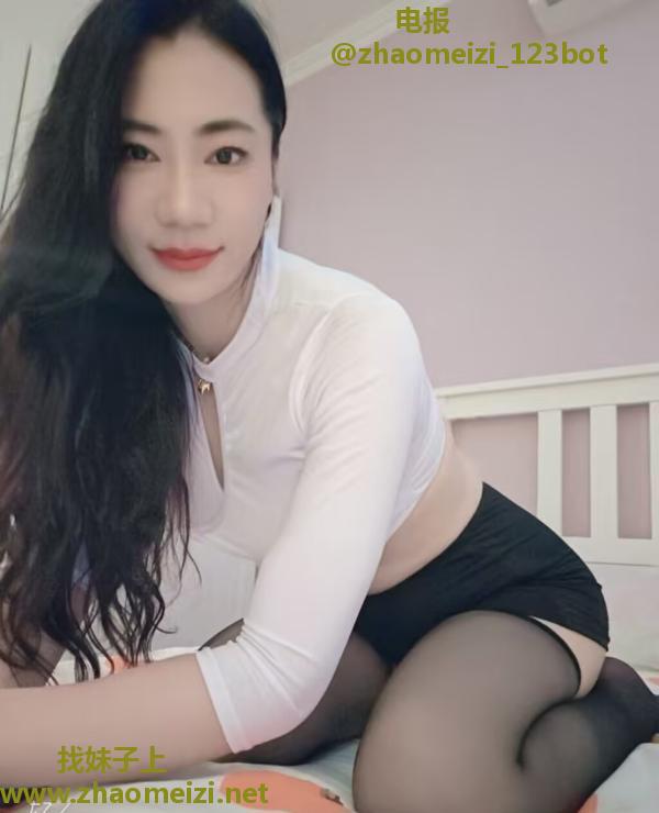 朝阳风骚大奶长腿少妇