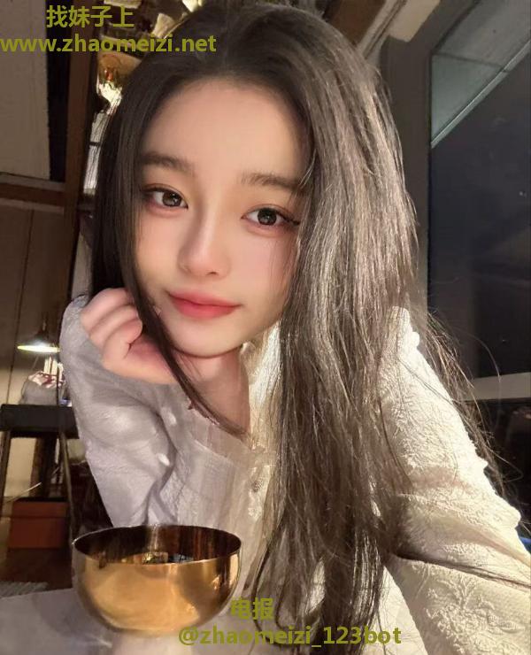 清纯女友颜值悠悠