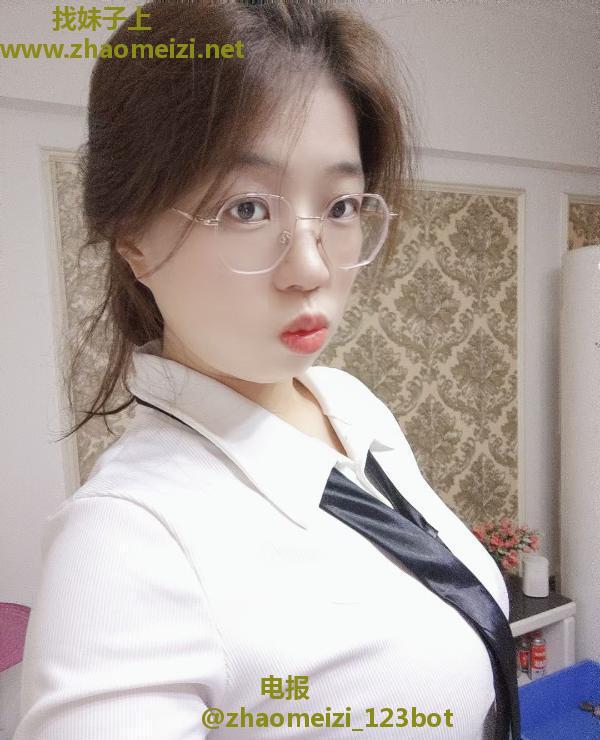 温柔性感的鱼儿姐