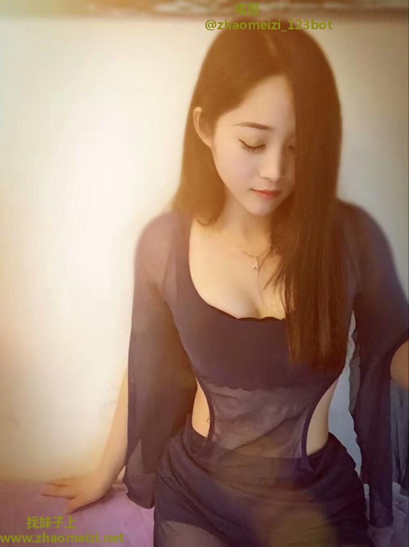 极品粉嫩白活好妹子