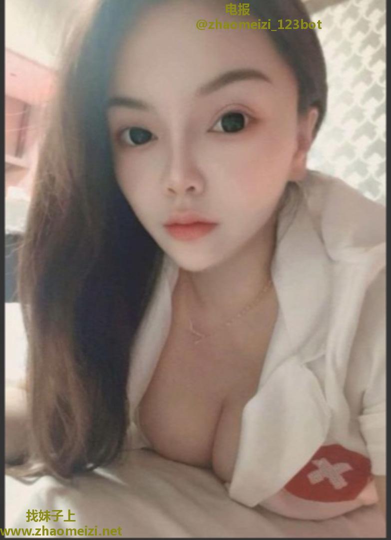 返击巨乳S情人苏苏