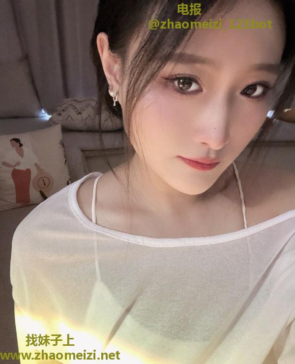 翘臀大长腿薇娅