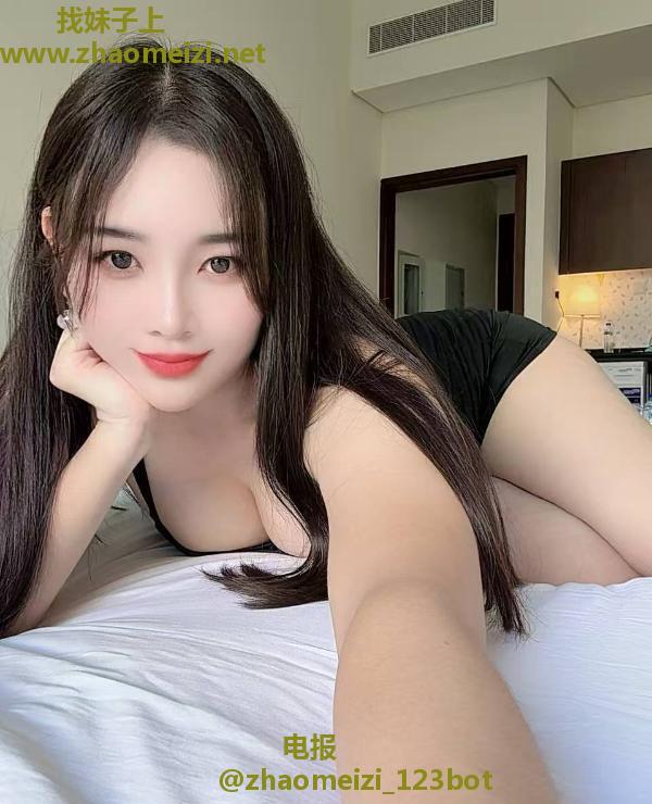 丰满大胸水多月儿