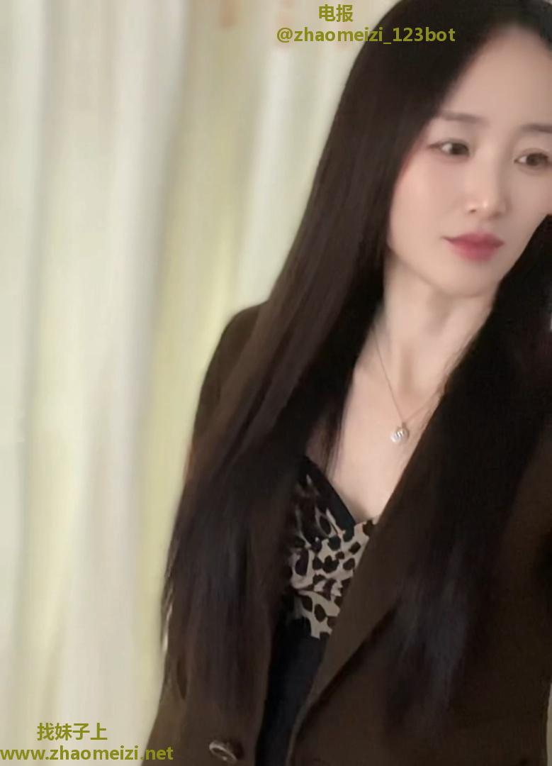 口活很好的小少妇