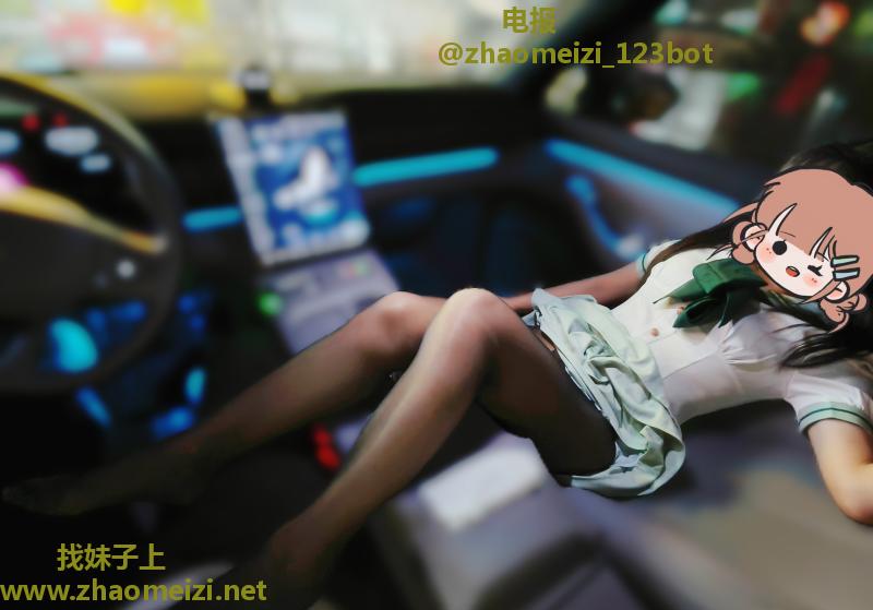 户外女友朵朵酱