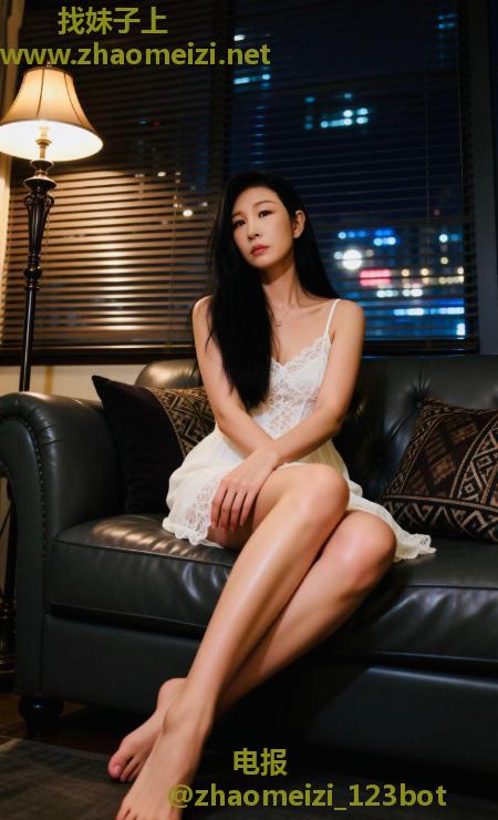 温柔贴心腿长颜值老师