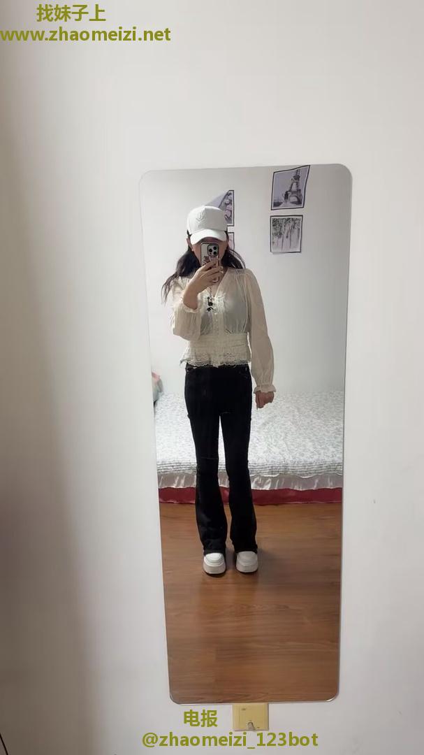 极品服务系骚女