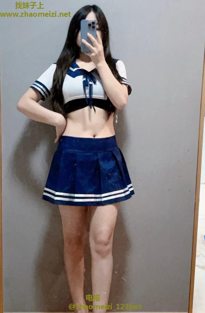 年轻漂亮初出道粉粉嫩嫩