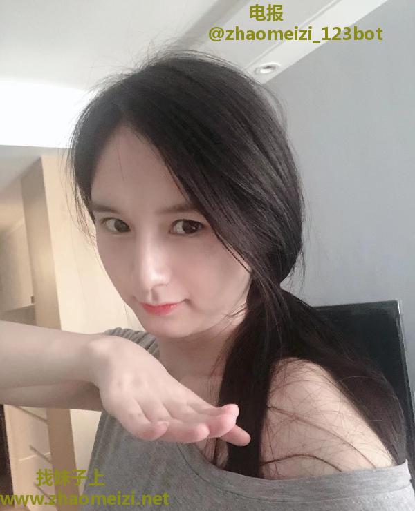 龙华大长腿美女海棠