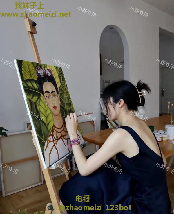 170文艺妞美腿小野