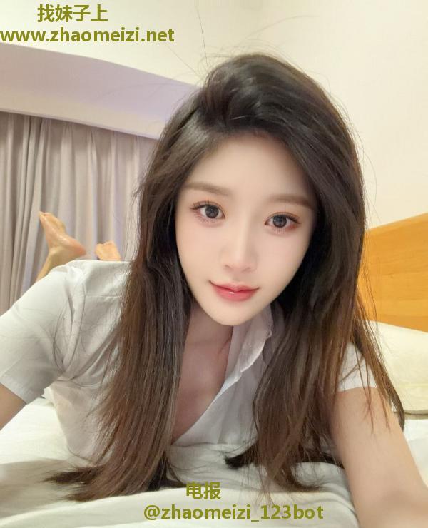 胸大肤白完美女友悠悠