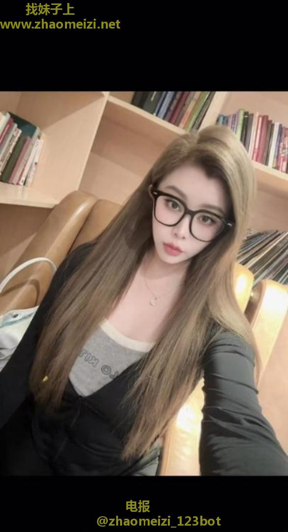 性感骚女嫩鲍紧致服务好