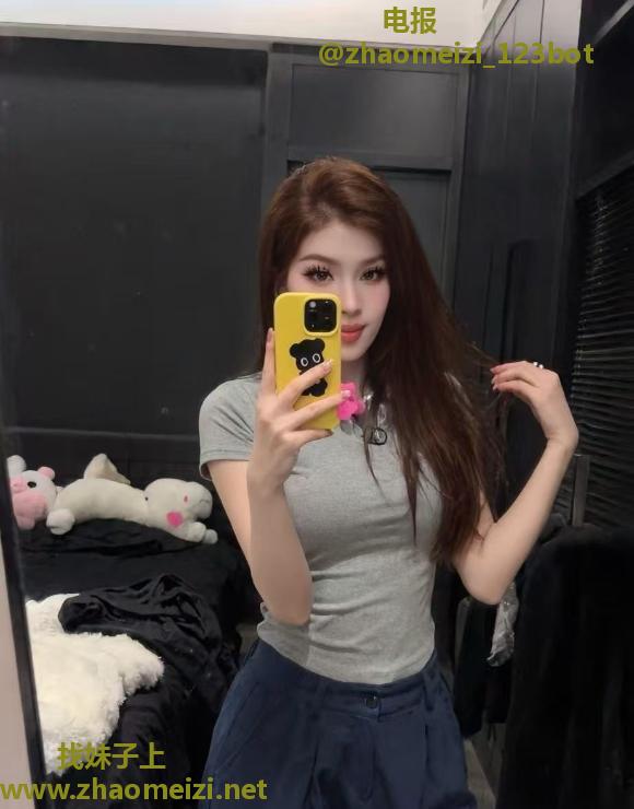 武侯吞精妹子冉冉