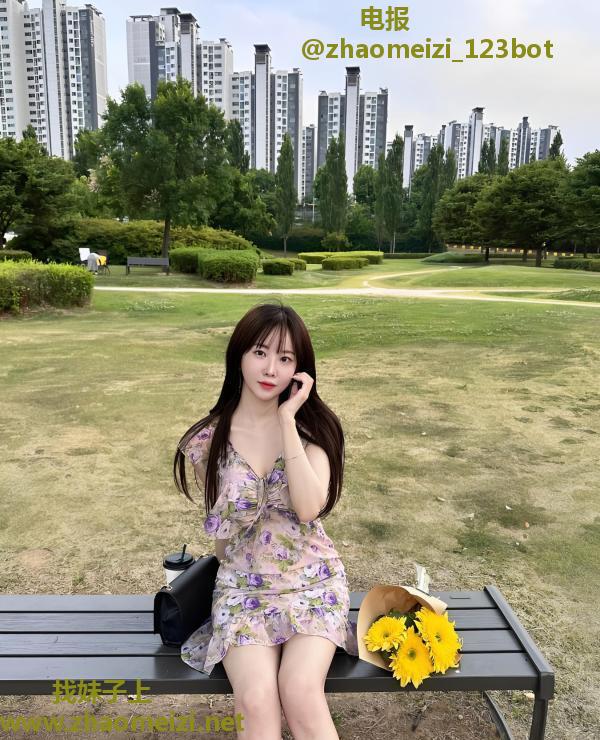 小店高颜值纯御妹子