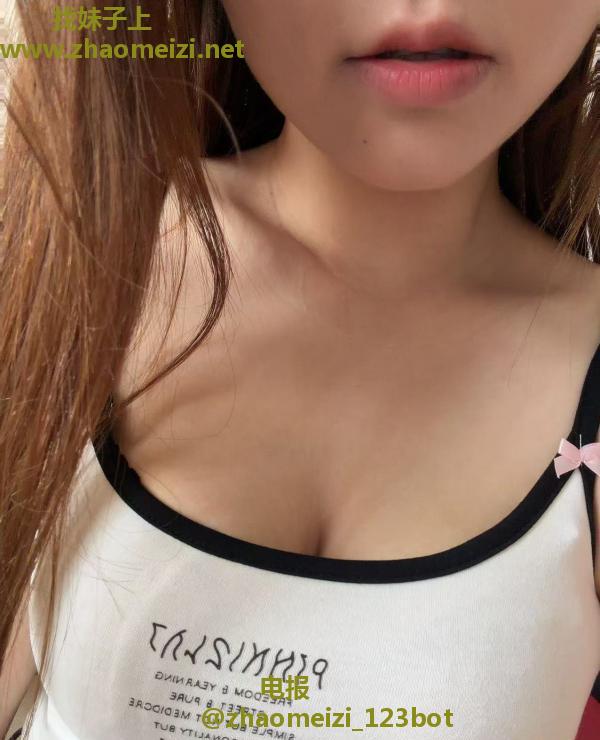 性价比苗条小少妇