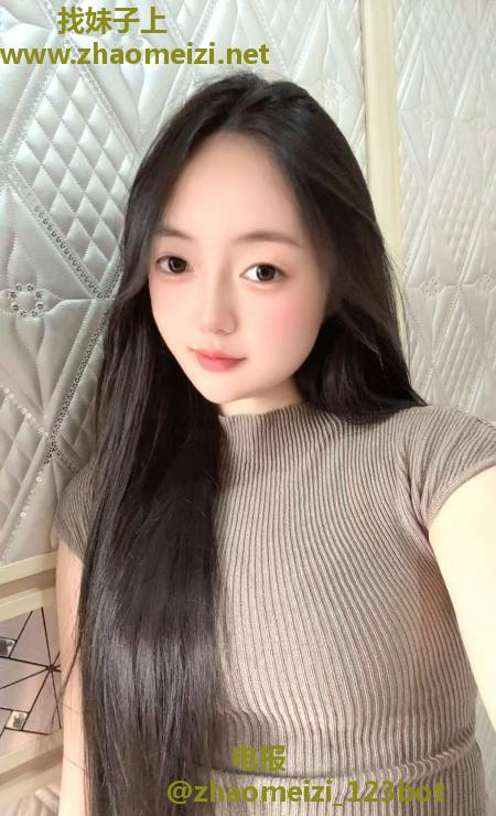 颜射口爆好身材嫩妹