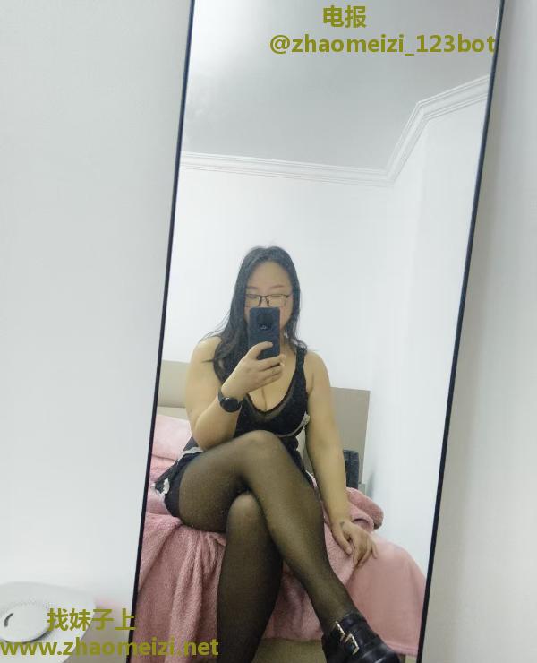 丰满小少妇服务很可以