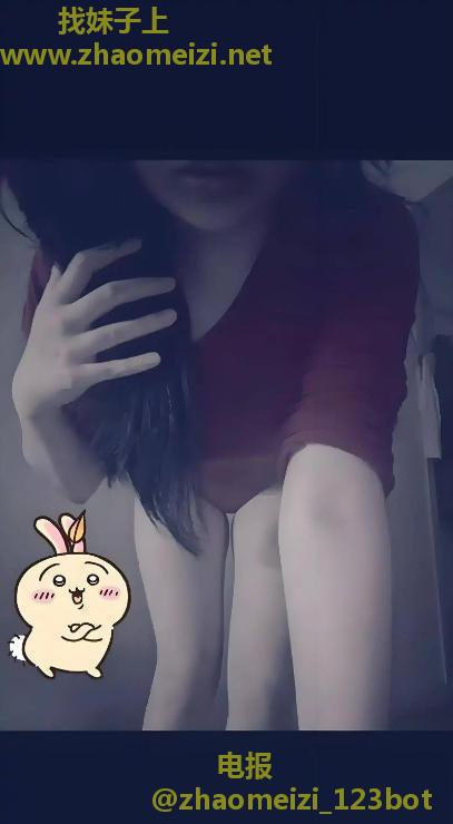 小巧玲珑甜妹妹