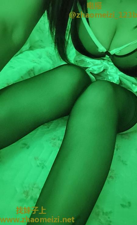 肉感大屁股美女