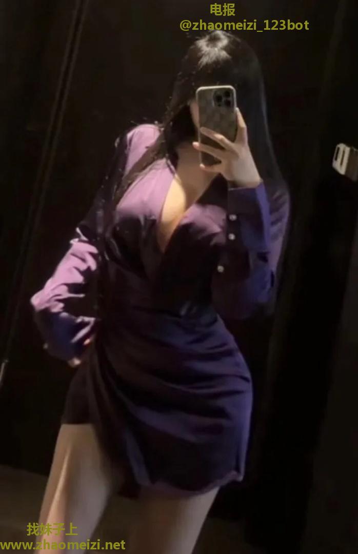 双洞直入爱玩道具的小雪