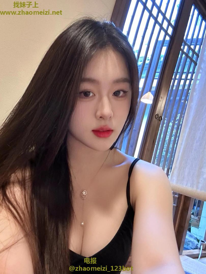 朝阳翘臀大白奶老师