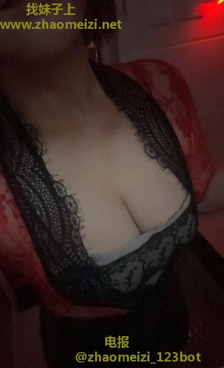 徐东性感大奶媚娘