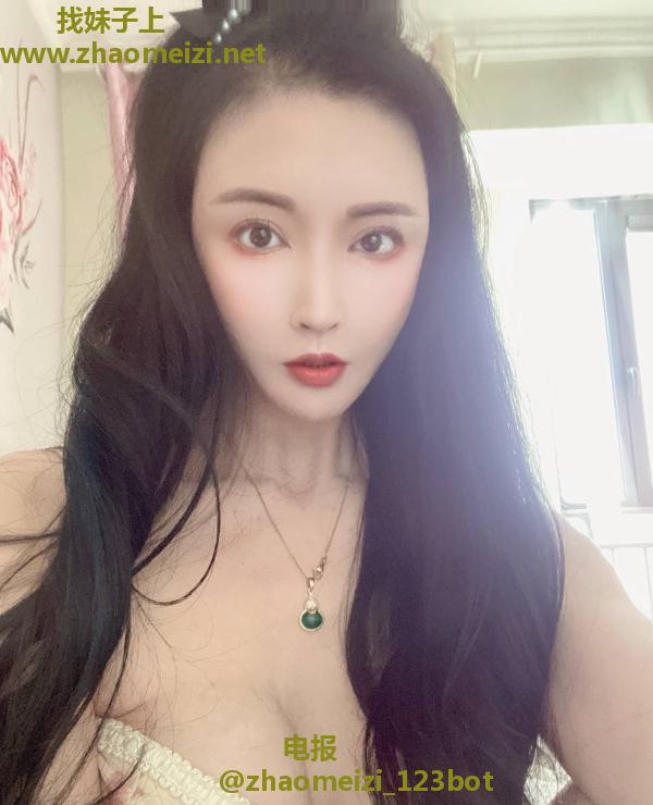 东区性感小姐姐