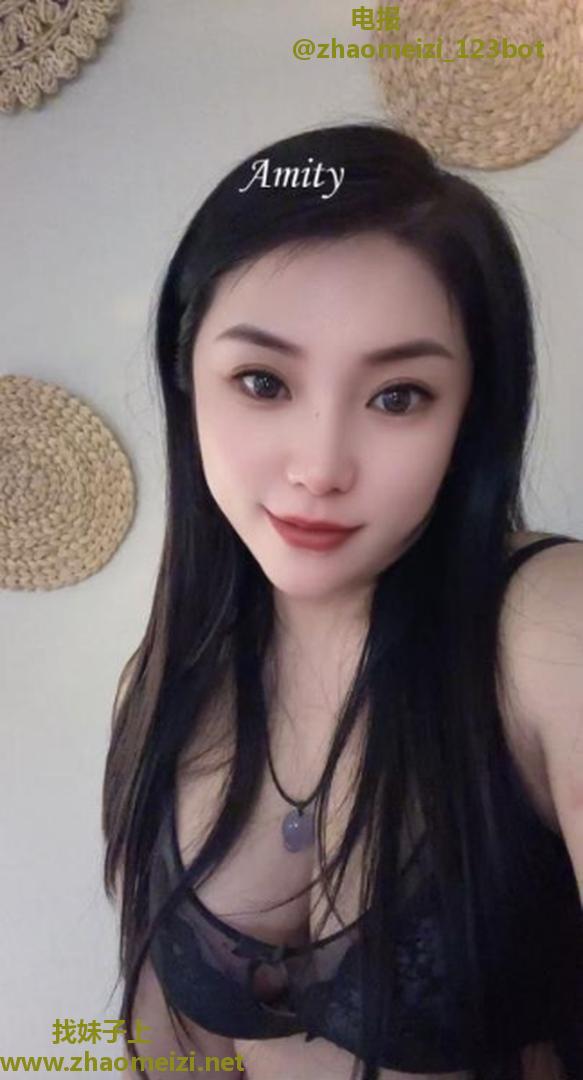 火辣兼职妹逼紧水多