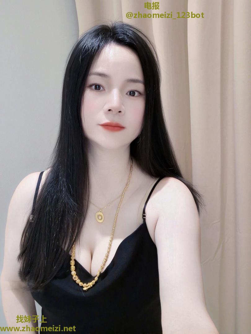 小姐姐腰小腿长