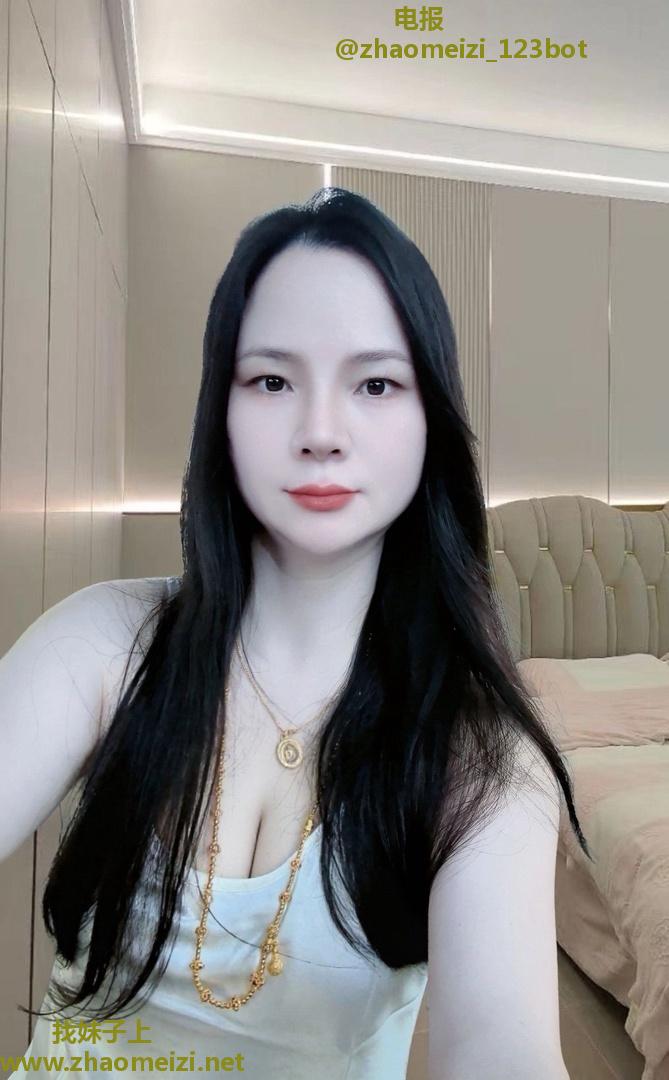 小姐姐腰小腿长