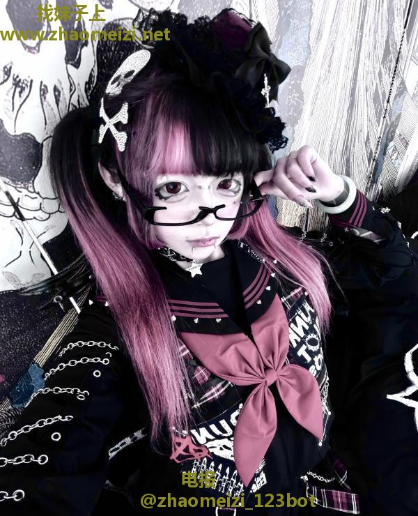 二次元反差萝莉