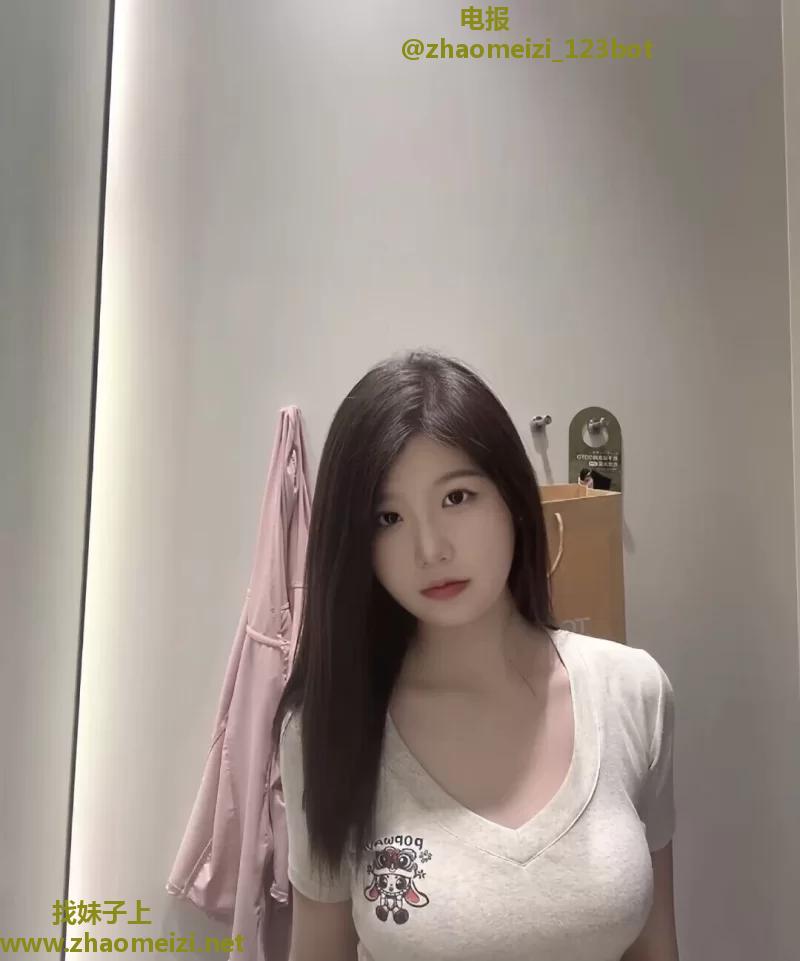 清纯女孩向荡妇蜕变中