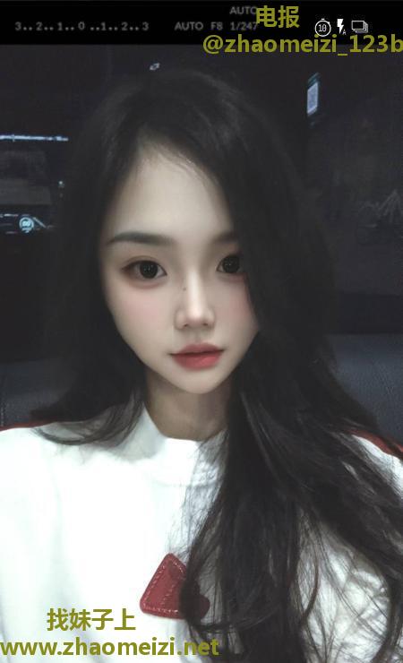 高挑大长腿模特梦舒