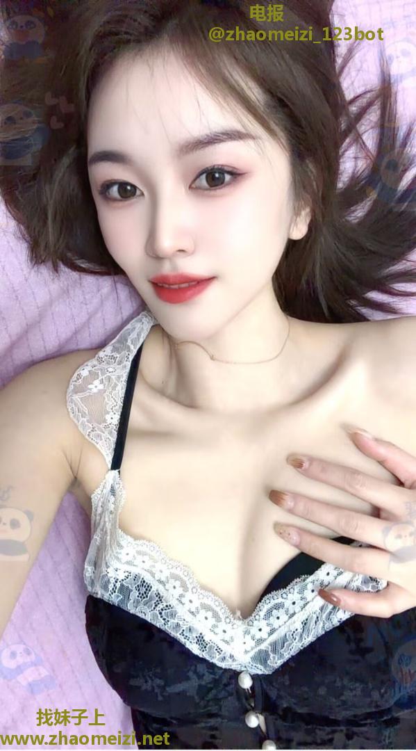 梅花园气质清纯女友感安琪