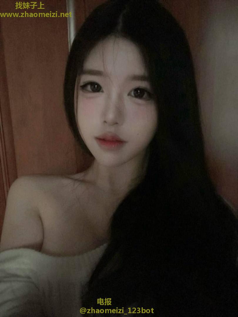 扬州市兼职大胸妹奶大b紧