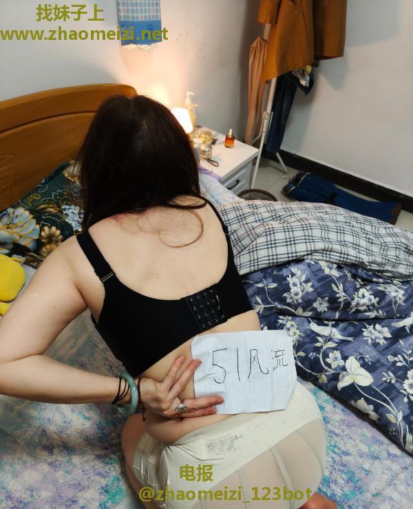 巨乳熟女