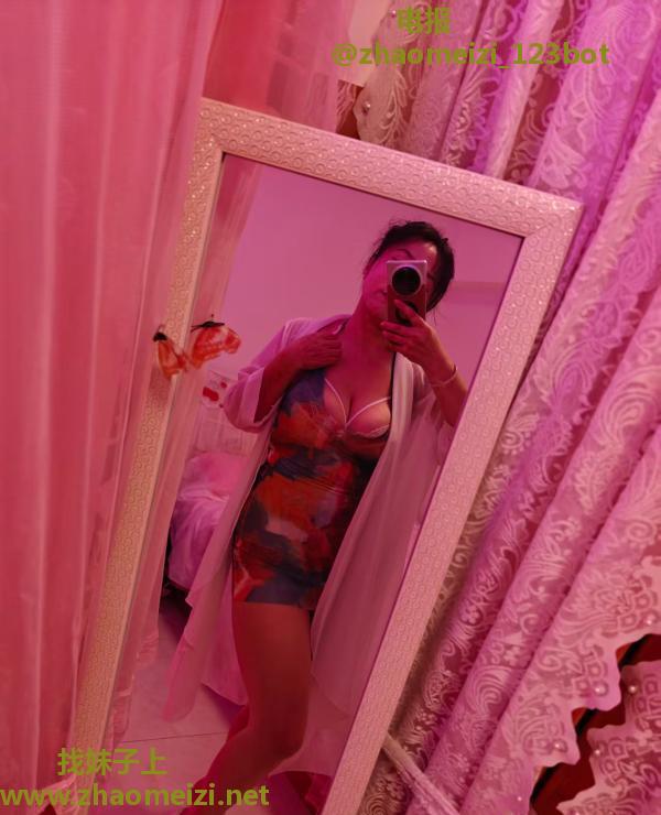 福田巨乳熟女榨汁机