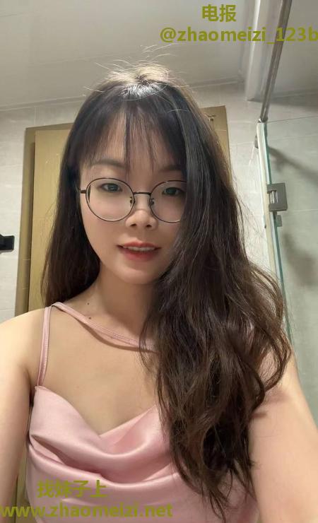 清纯闷骚雪儿